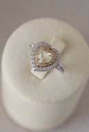 Anel Coração Cravejado Yellow