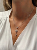 Colar Chave Trevo Arredondado Moissanite