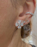 Brinco Trevo com Miolo em Gravação Inglesa em Prata 925 - Charme e Elegância