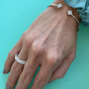 Bracelete Rígido Aberto Trevo Zircônia