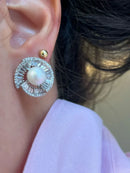 Brinco Pérola Shell com Zircônia Cristal em Prata 925 Banho de Ródio Branco