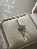 Pingente Flor com Zircônia Cristal e Turmalina Rosa em Prata 925 Banho de Ródio Branco