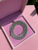 Riviera 3 Pontas com Zircônia Berilo ( Fecho Joia ) em Prata 925 de Ródio Branco