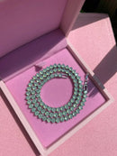 Riviera 3 Pontas com Zircônia Opaline Green( Fecho Joia ) em Prata 925 de Ródio Branco