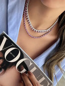 Riviera com Zircônia Cristal e Rosa Pink (Fecho Joia) em Prata 925 de Ródio Branco